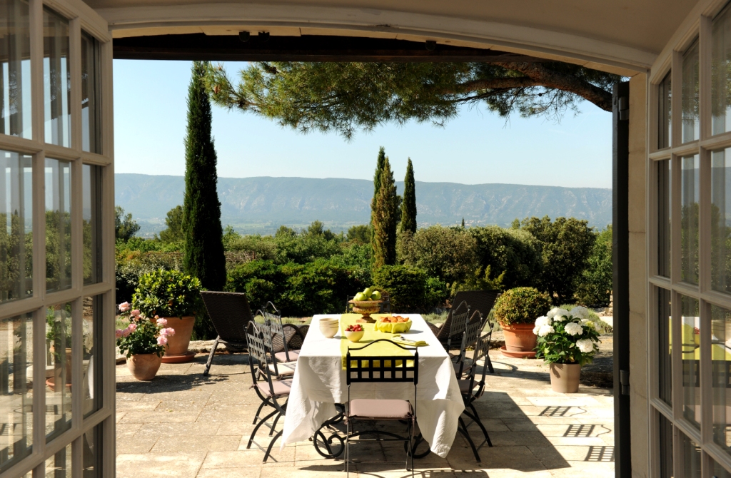 Les Muret the terrace