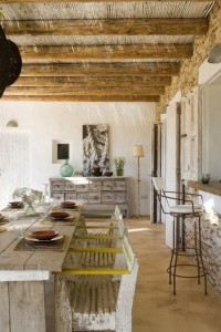 Or how "Archi Things" (from Pinterest) marries textures and styles so effortlessly.