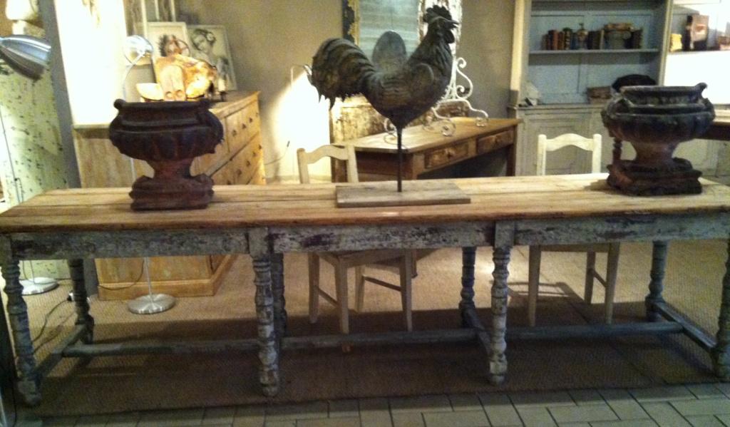huff harrington table drapier