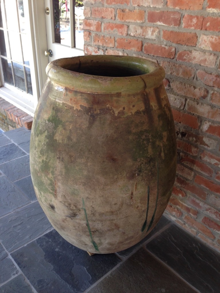 We love the patina on this beautiful 18th century jarre, that belongs to a friend in Louisiana.