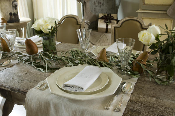 4 pam pierce christmas table