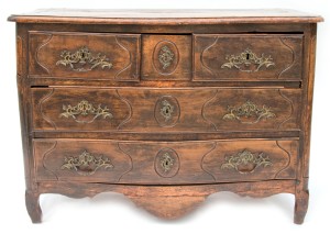 One our treasures: a Louis XVI Parisian Chest that looks incredible in Cashiers.