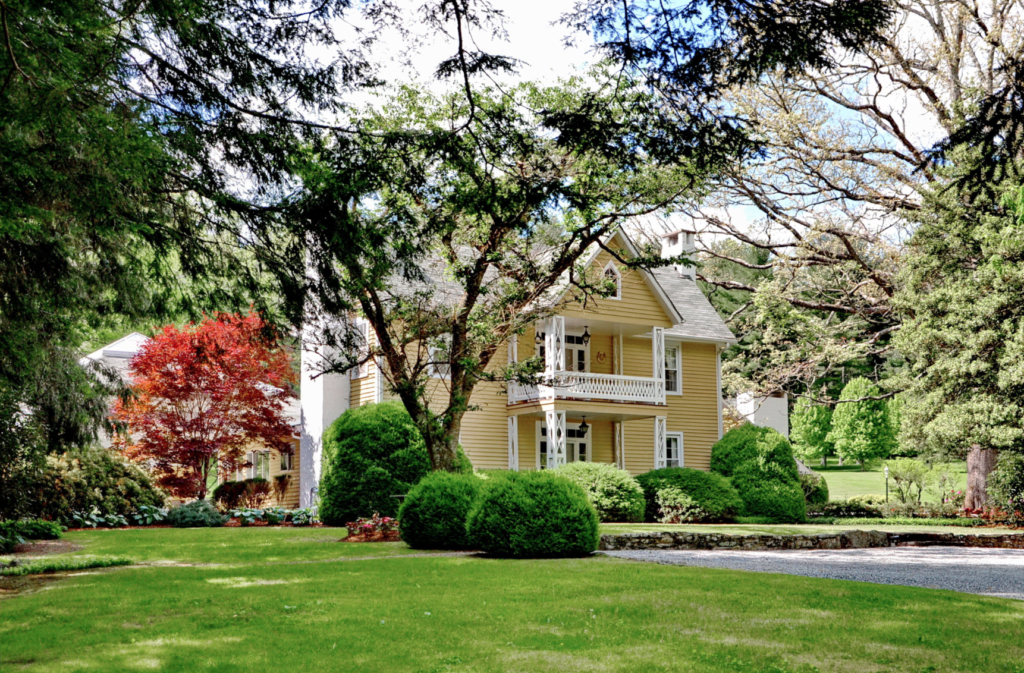 huff harrington cashiers designers show house