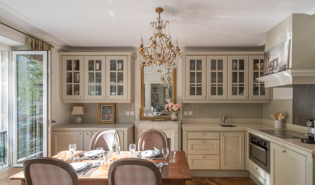 huff harrington paris apartment