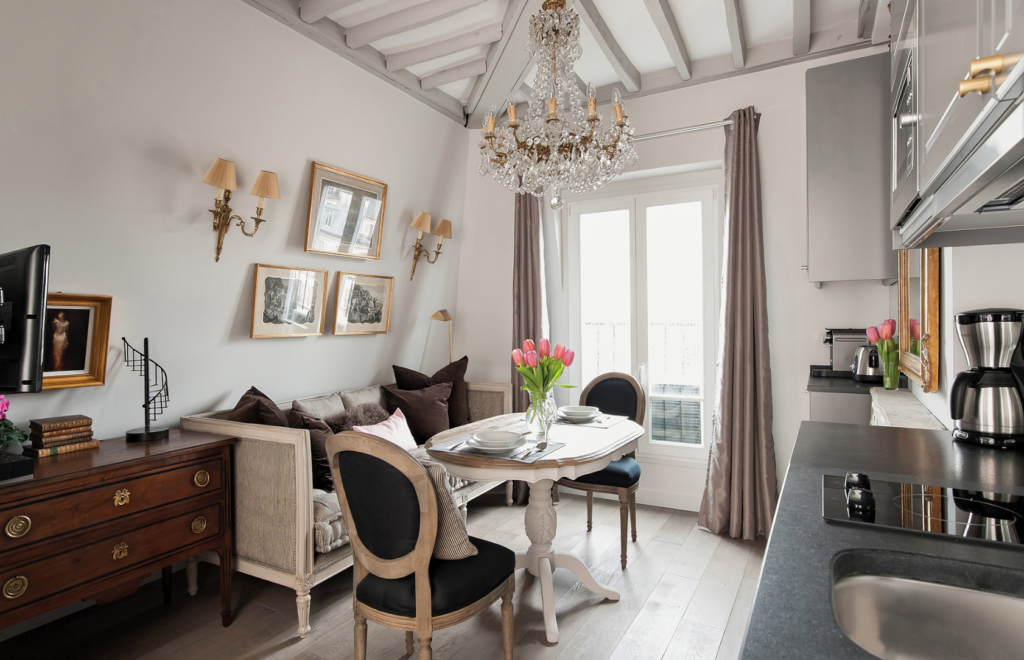 huff harrington paris apartment